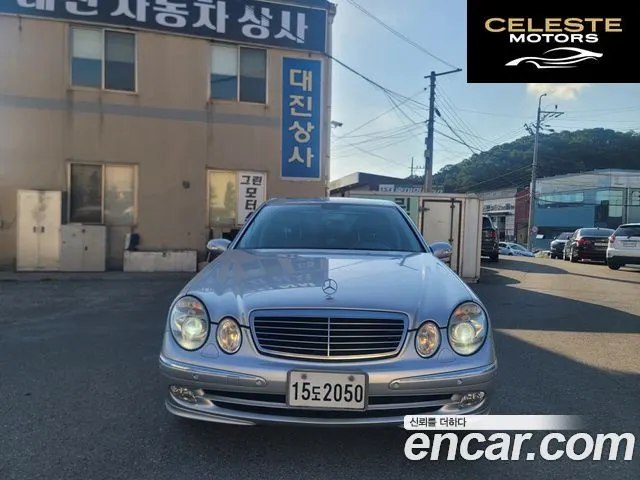 MERCEDES BENZ E-Classe W211 E240 Avantgarde 2004 — photo 2 sur 26