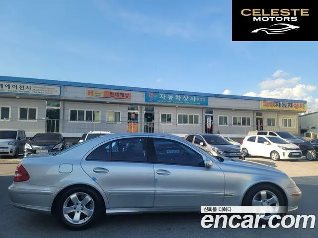 MERCEDES BENZ E-Classe W211 E240 Avantgarde 2004 — photo 4 sur 26