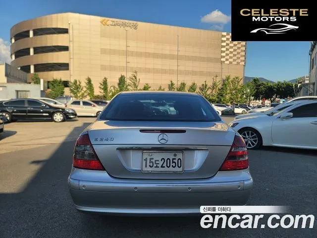 MERCEDES BENZ E-Classe W211 E240 Avantgarde 2004 — photo 6 sur 26