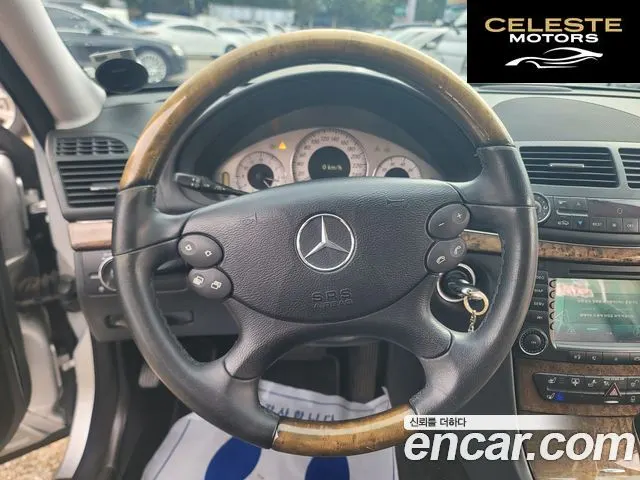MERCEDES BENZ E-Classe W211 E350 2008 — photo 13 sur 26