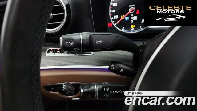MERCEDES BENZ E-Classe W213 E300 Avantgarde 2017 — photo 18 sur 20