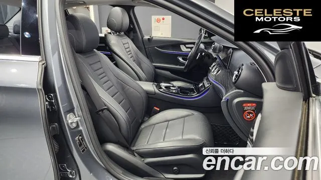 MERCEDES BENZ E-Classe W213 E300 Avantgarde 2018 — photo 11 sur 20