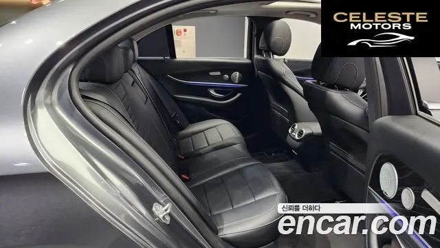 MERCEDES BENZ E-Classe W213 E300 Avantgarde 2018 — photo 12 sur 20