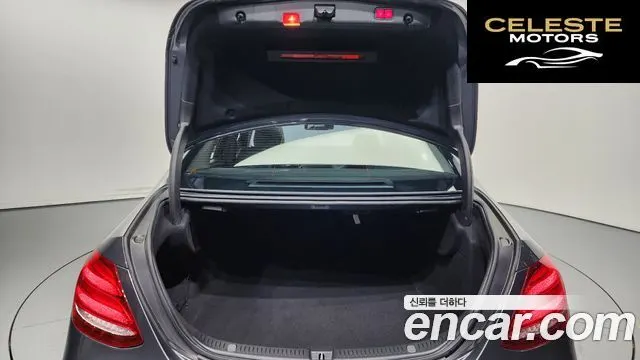 MERCEDES BENZ E-Classe W213 E300 Avantgarde 2018 — photo 20 sur 20