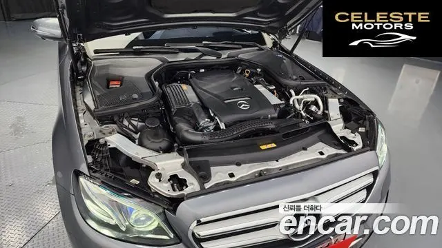 MERCEDES BENZ E-Classe W213 E300 Avantgarde 2018 — photo 6 sur 20