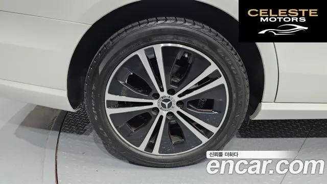 MERCEDES BENZ E-Classe W213 E220d Avantgarde 2020 — photo 5 sur 20