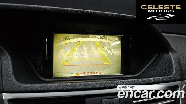 MERCEDES BENZ E-Classe W212 E300 2012 — photo 14 sur 20