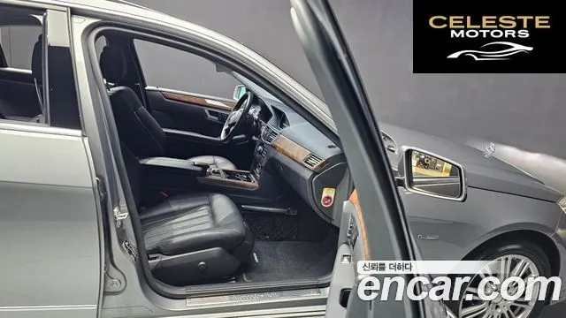MERCEDES BENZ E-Classe W212 E300 2012 — photo 16 sur 20