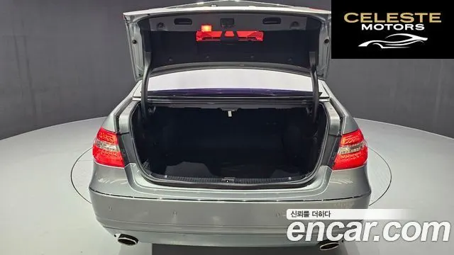 MERCEDES BENZ E-Classe W212 E300 2012 — photo 20 sur 20