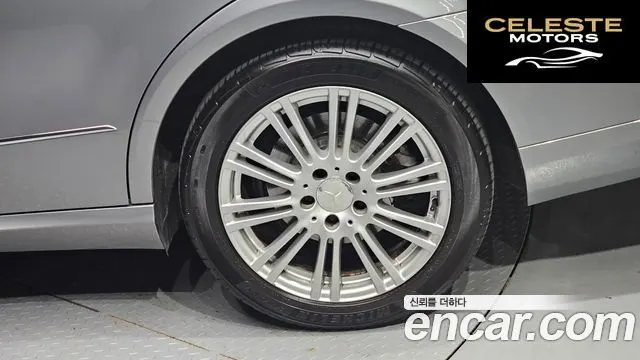 MERCEDES BENZ E-Classe W212 E300 2012 — photo 5 sur 20