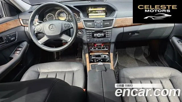 MERCEDES BENZ E-Classe W212 E300 2012 — photo 7 sur 20