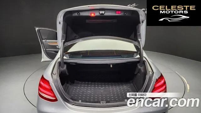 MERCEDES BENZ E-Classe W213 E300 Exclusive 2018 — photo 20 sur 20