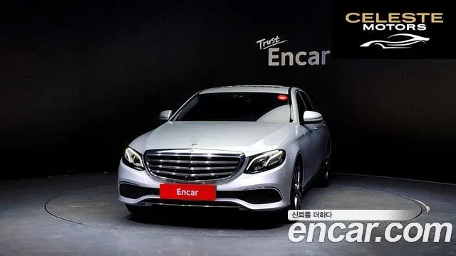 MERCEDES BENZ E-Classe W213 E300 Exclusive 2018 — photo 3 sur 20