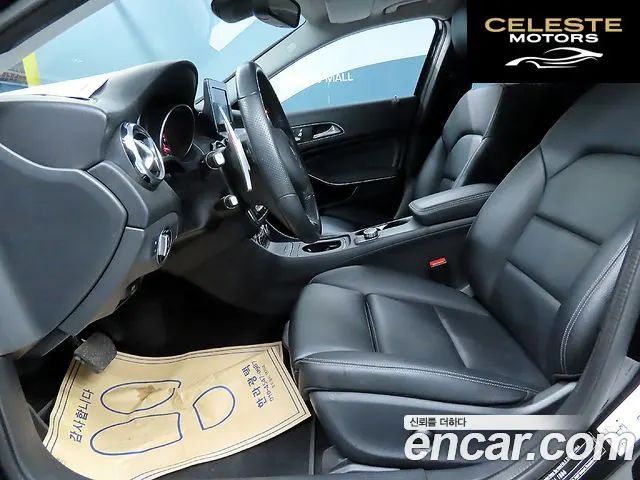 MERCEDES BENZ GLA-Classe X156 GLA220 Premium 2019 — photo 10 sur 26