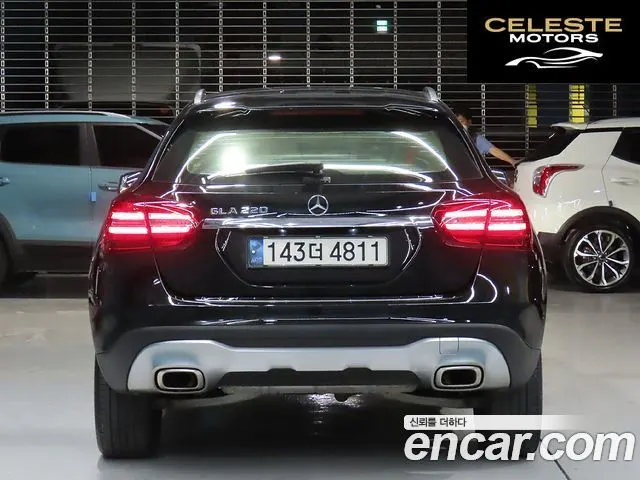 MERCEDES BENZ GLA-Classe X156 GLA220 Premium 2019 — photo 4 sur 26