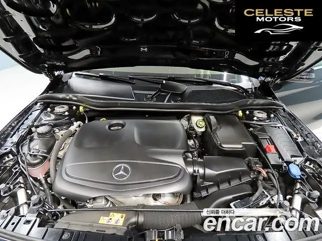 MERCEDES BENZ GLA-Classe X156 GLA220 Premium 2019 — photo 6 sur 26