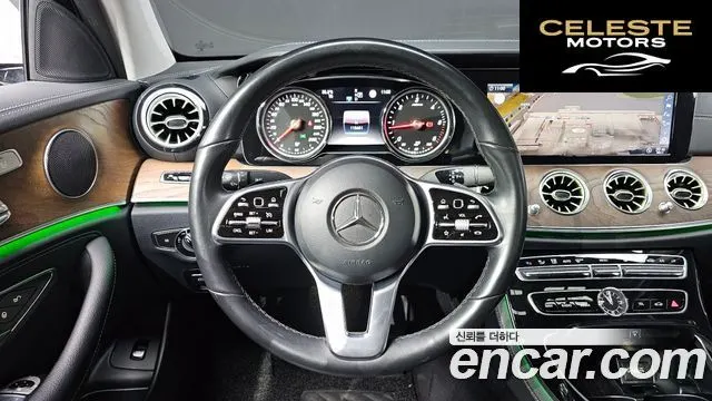 MERCEDES BENZ E-Classe W213 E220d 4MATIC Exclusive 2020 — photo 14 sur 20