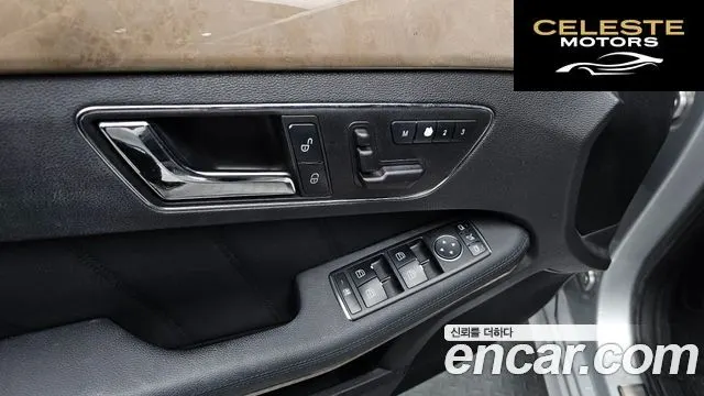 MERCEDES BENZ E-Classe W212 E300 2011 — photo 17 sur 20