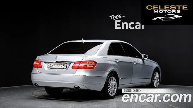 MERCEDES BENZ E-Classe W212 E300 2011 — photo 2 sur 20