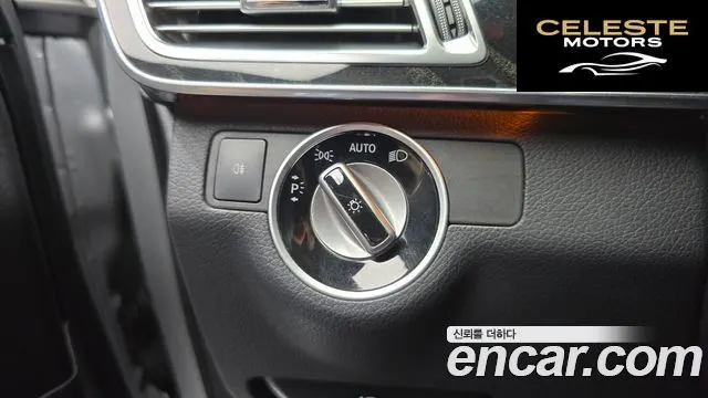 MERCEDES BENZ E-Classe W212 E300 Avantgarde 2014 — photo 17 sur 20