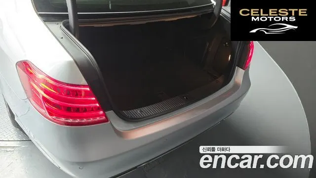 MERCEDES BENZ E-Classe W212 E300 Avantgarde 2014 — photo 20 sur 20