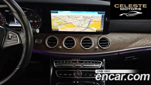MERCEDES BENZ E-Classe W213 E220d Exclusive 2017 — photo 14 sur 26
