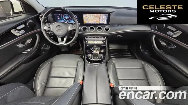 MERCEDES BENZ E-Classe W213 E300 4MATIC Avantgarde 2017 — photo 7 sur 20