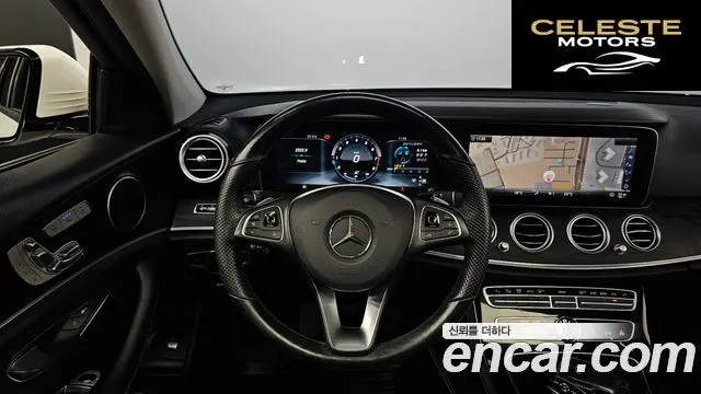 MERCEDES BENZ E-Classe W213 E300 4MATIC Avantgarde 2017 — photo 15 sur 20