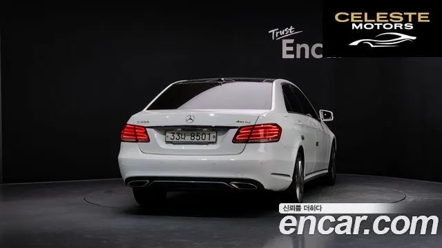 MERCEDES BENZ E-Classe W212 E300 Avantgarde 2014 — photo 4 sur 20
