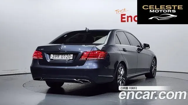 MERCEDES BENZ E-Classe W212 E200 Avantgarde 2016 — photo 2 sur 20