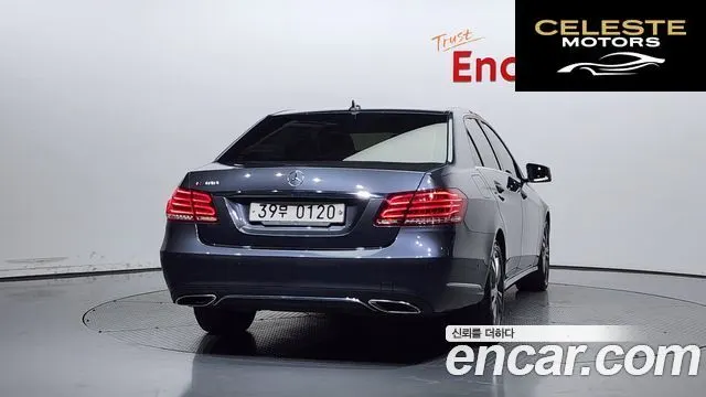 MERCEDES BENZ E-Classe W212 E200 Avantgarde 2016 — photo 4 sur 20
