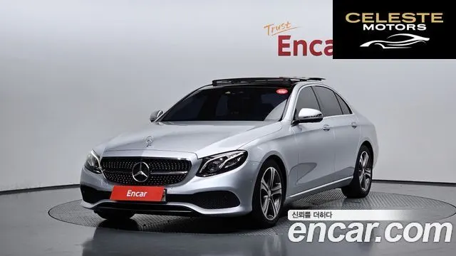 MERCEDES BENZ E-Classe W213 E300 Avantgarde 2017 — photo 22 sur 26