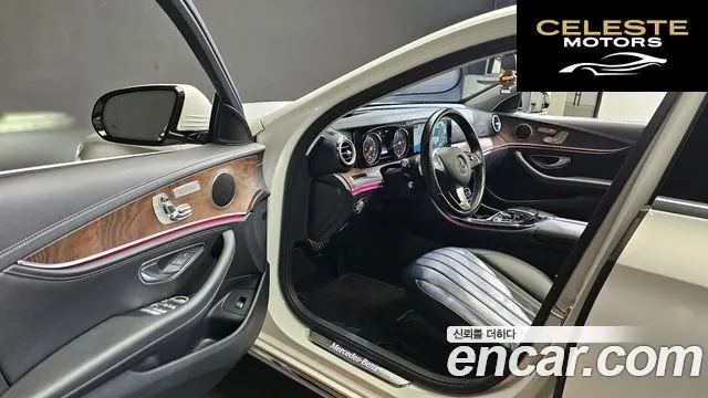 MERCEDES BENZ E-Classe W213 E220d Exclusive 2017 — photo 10 sur 20