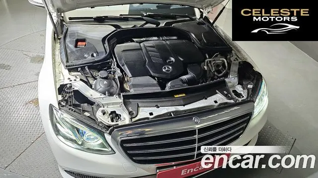 MERCEDES BENZ E-Classe W213 E220d Exclusive 2017 — photo 6 sur 20