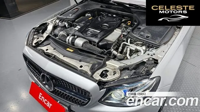 MERCEDES BENZ E-Classe W213 E300 Avantgarde 2017 — photo 6 sur 26