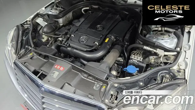MERCEDES BENZ E-Classe W212 E200 CGI 2011 — photo 6 sur 20