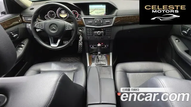 MERCEDES BENZ E-Classe W212 E200 CGI 2011 — photo 7 sur 20