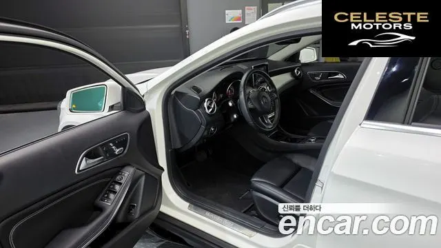 MERCEDES BENZ GLA-Classe X156 GLA250 4MATIC 2018 — photo 10 sur 20