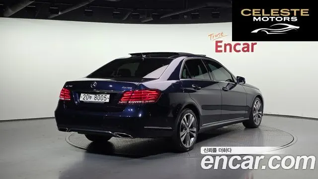 MERCEDES BENZ E-Classe W212 E300 4MATIC Avantgarde 2016 — photo 2 sur 20