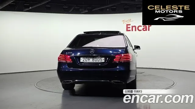 MERCEDES BENZ E-Classe W212 E300 4MATIC Avantgarde 2016 — photo 4 sur 20