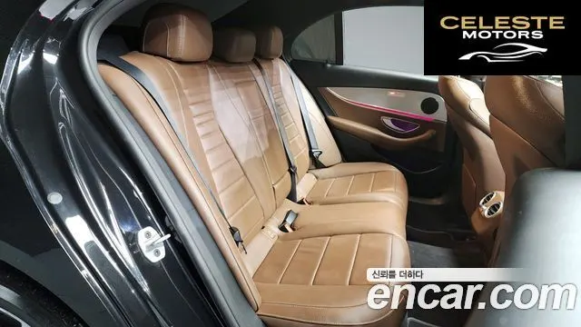 MERCEDES BENZ E-Classe W213 E250 Avantgarde 2020 — photo 12 sur 20