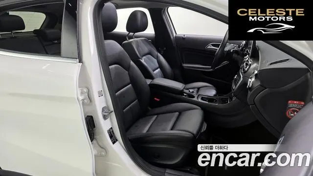 MERCEDES BENZ GLA-Classe X156 GLA250 4MATIC 2018 — photo 12 sur 20