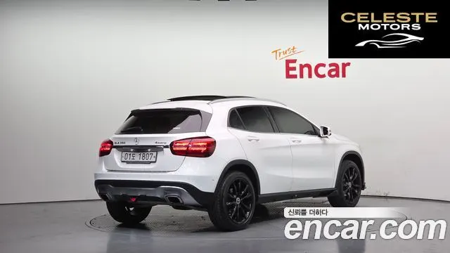 MERCEDES BENZ GLA-Classe X156 GLA250 4MATIC 2018 — photo 2 sur 20