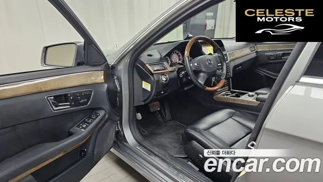 MERCEDES BENZ E-Classe W212 E350 4MATIC Avantgarde 2010 — photo 10 sur 20