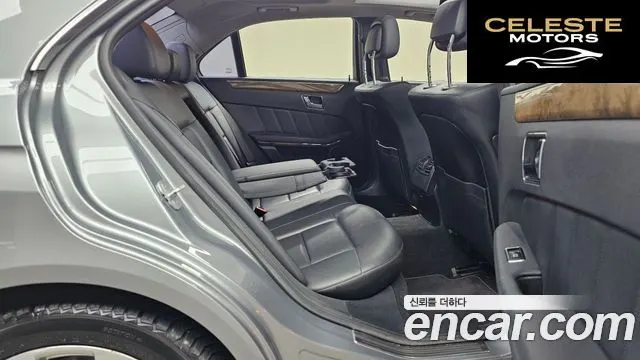 MERCEDES BENZ E-Classe W212 E350 4MATIC Avantgarde 2010 — photo 12 sur 20