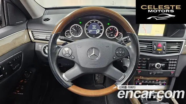MERCEDES BENZ E-Classe W212 E350 4MATIC Avantgarde 2010 — photo 13 sur 20