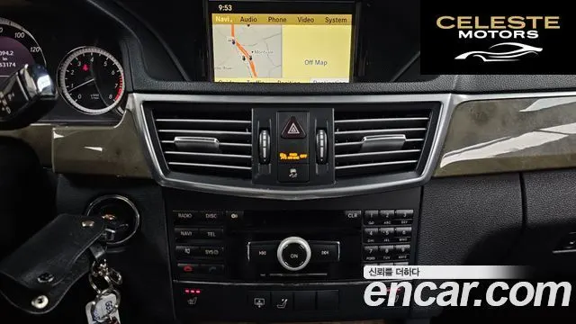 MERCEDES BENZ E-Classe W212 E350 4MATIC Avantgarde 2010 — photo 14 sur 20