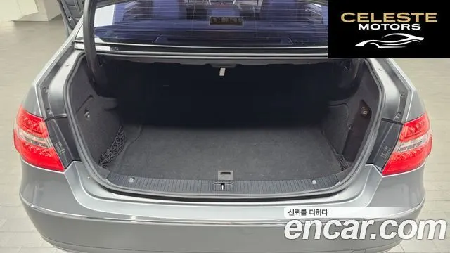 MERCEDES BENZ E-Classe W212 E350 4MATIC Avantgarde 2010 — photo 20 sur 20