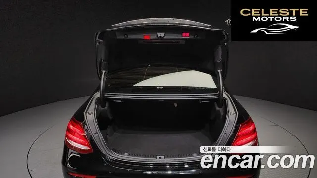 MERCEDES BENZ E-Classe W213 E250 Avantgarde 2020 — photo 20 sur 20