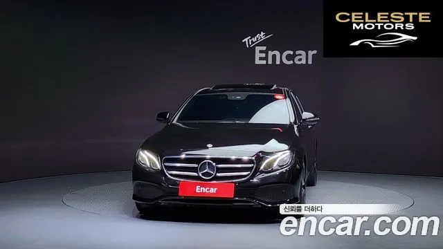 MERCEDES BENZ E-Classe W213 E250 Avantgarde 2020 — photo 3 sur 20